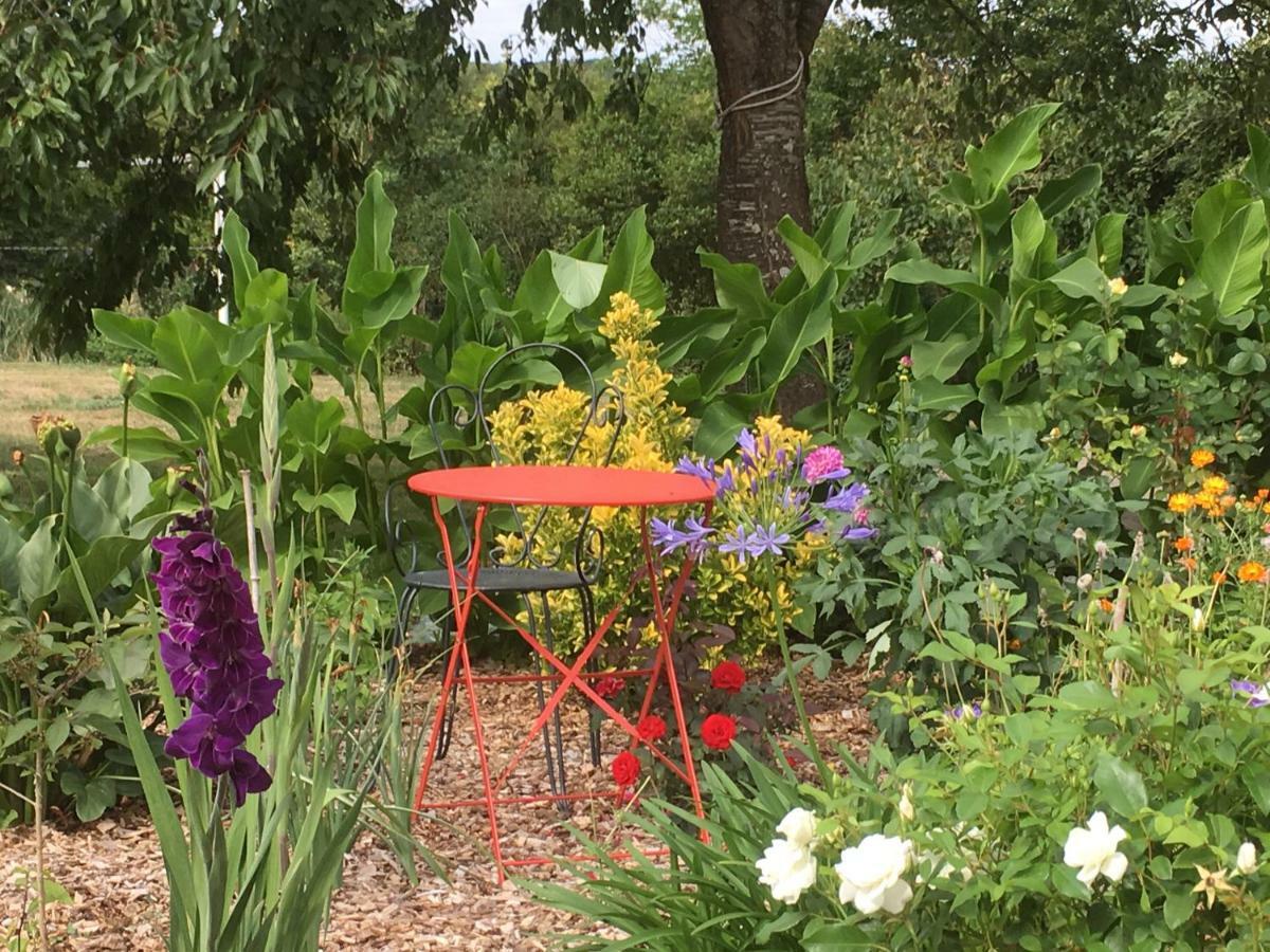Ecrin De Verdure Sainte-Suzanne  Exteriér fotografie