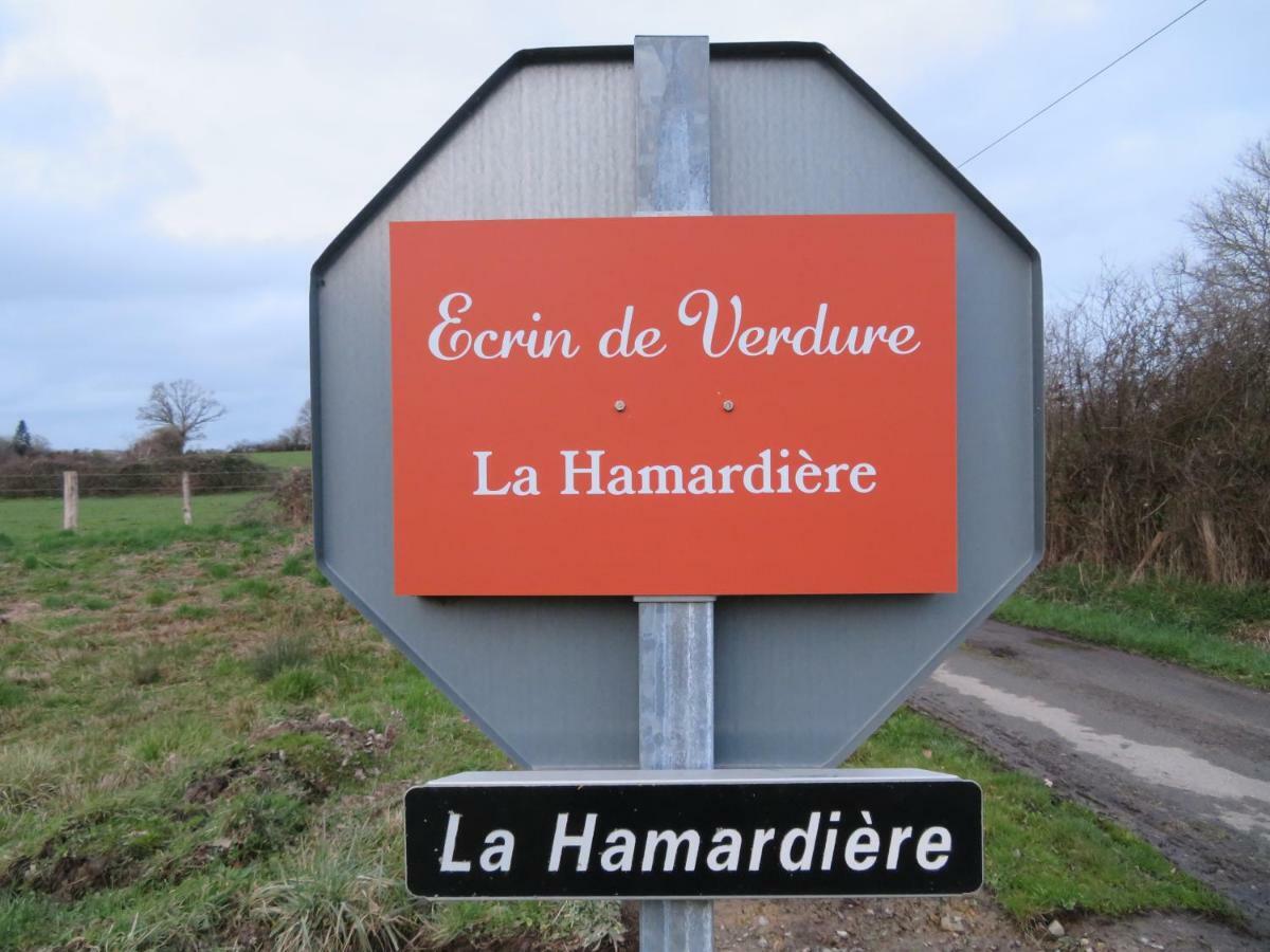 Ecrin De Verdure Sainte-Suzanne  Exteriér fotografie